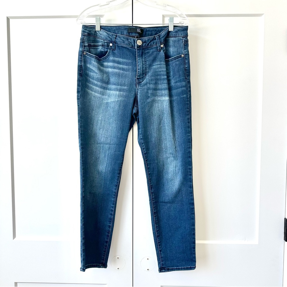 1822 ankle skinny medium dark wash size 14